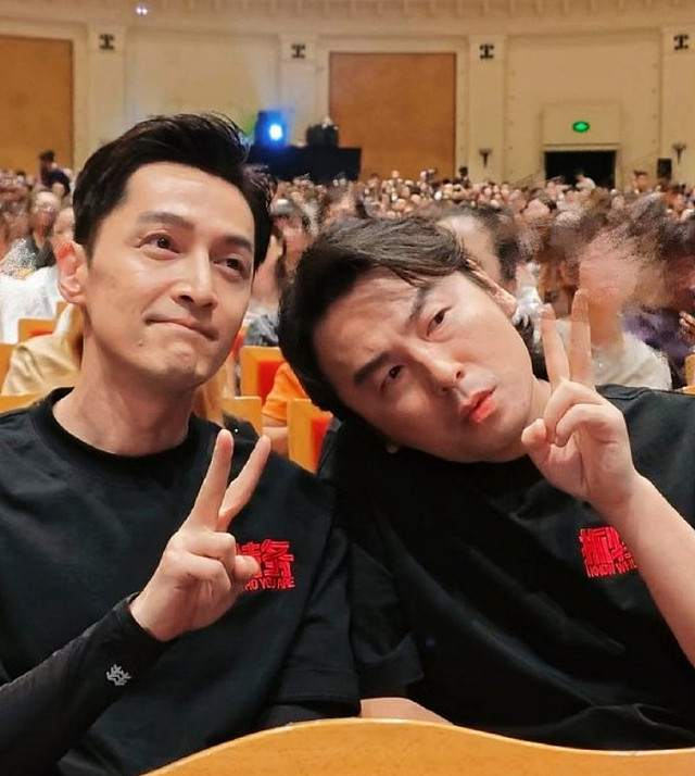 冯小刚拍出了自己的霸王别姬？抓特务让父辈看哭，一刚一柔斗半生 - 4