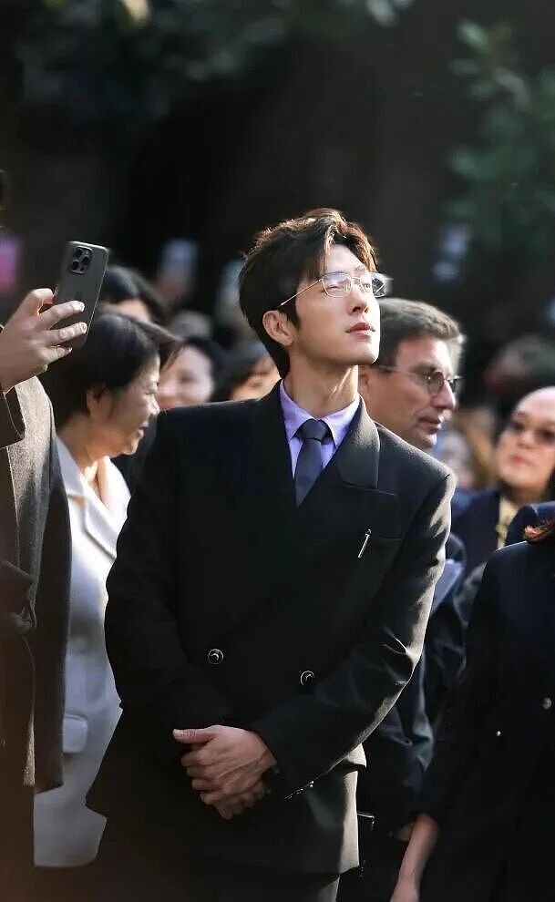 内娱“初代白月光”翻红!183薄肌小狗爆改阴湿人夫,网友:越老越香(组图) - 21