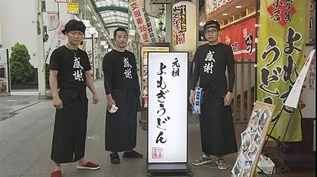 香港6旬黑老大改行卖工地盒饭!算错成本倒赔钱,被警察卧底一锅端? - 13