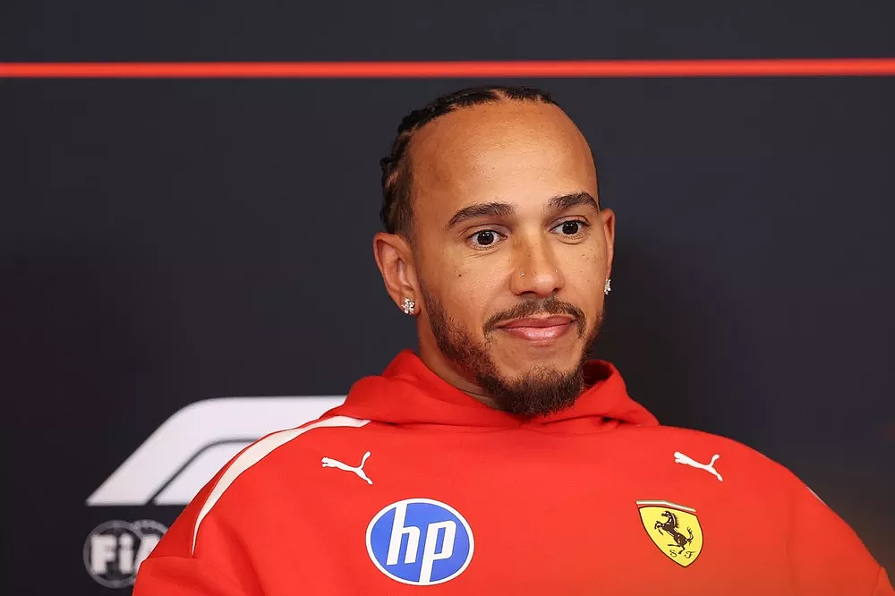 全网炸锅!金·卡戴珊新恋情曝光!前夫好兄弟“F1七冠王”成功上位!海滩湿身热吻,全程高调不遮掩(组图) - 5