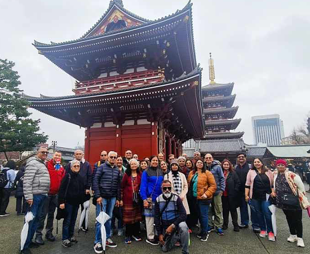 日本疯狂引进印度游客,如今翻车了?拉满飞机厕所、爱占商家便宜,真相更扎心(组图) - 1