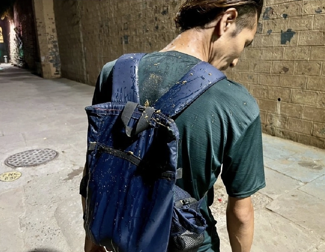 日本博主印度游拒绝给钱后惨遭泼