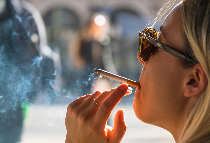 活久见！英国：08年后出生者终身不得购烟（组图） - 4