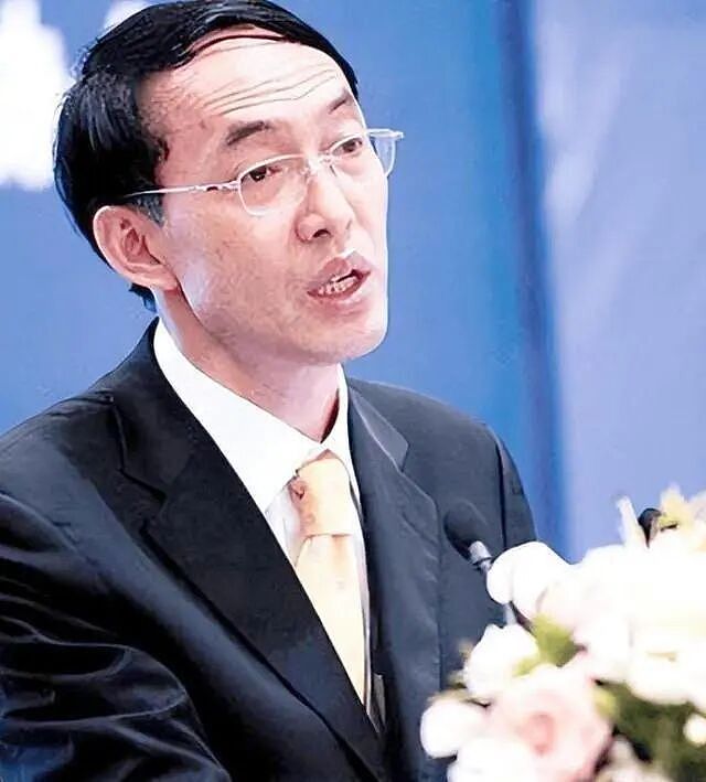 从央视巅峰到“克夫”骂名:男友死缓,丈夫惨死!现在49岁,如今活成了“王炸”(组图) - 6