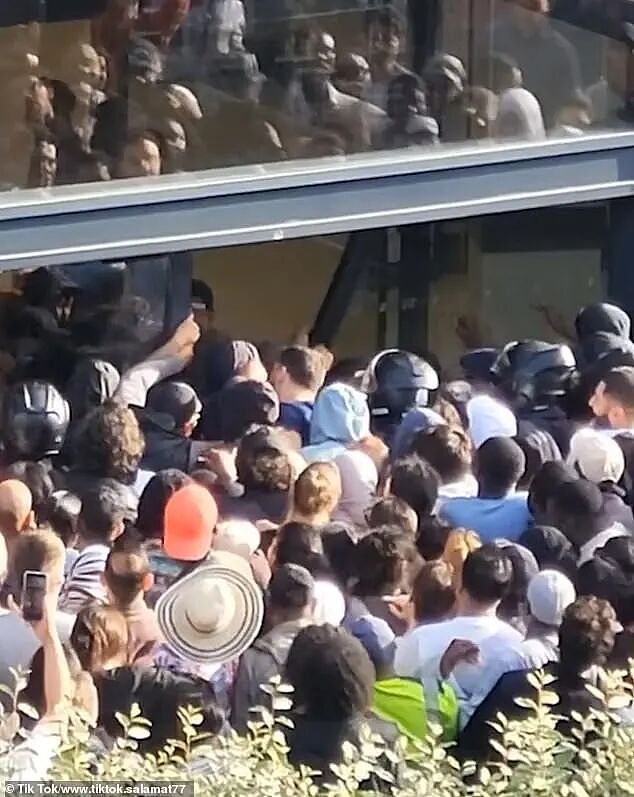 法国热爆!民众为抢空调大打出手!多名老人热死,停尸房超负荷拒收尸体,魔幻又悲哀… - 6