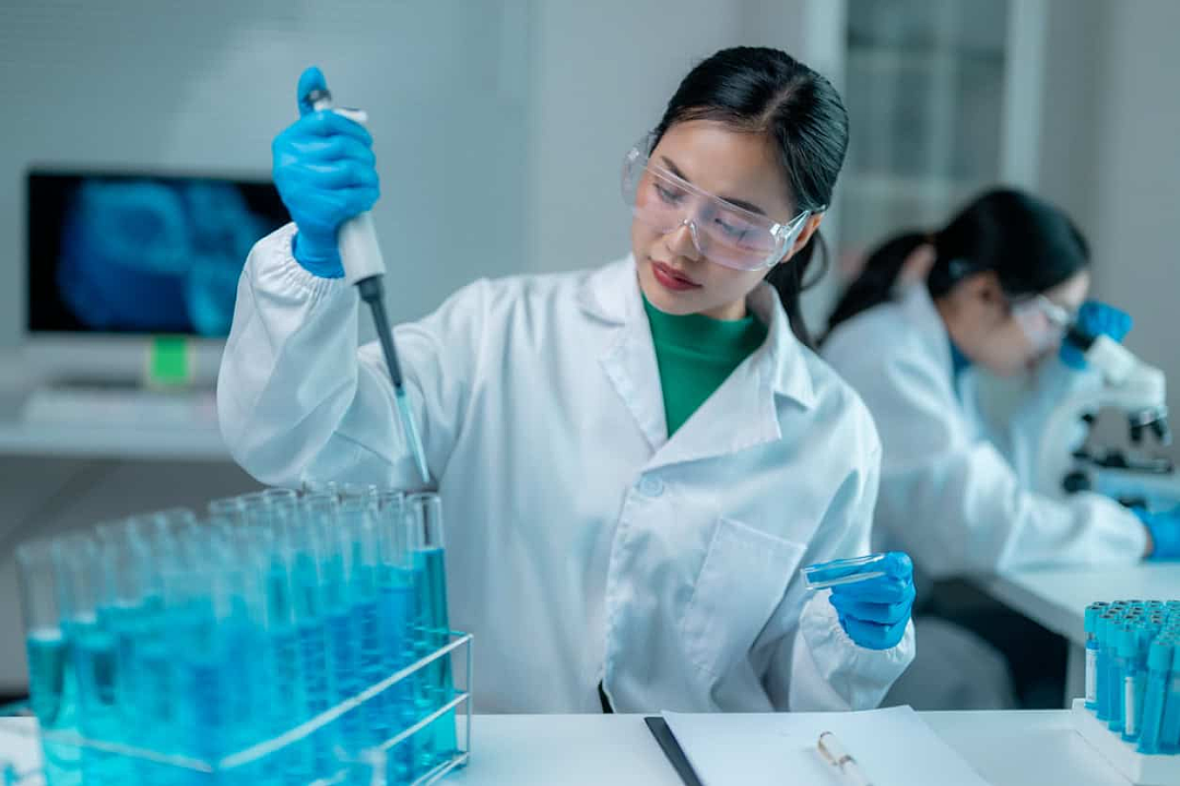 美国STEM人才告急：政策收紧，经济或将损失近5000亿美元 - 7