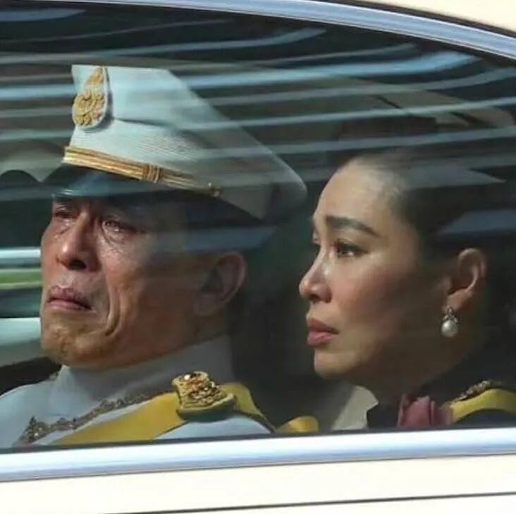 亲女儿去世才两周，泰王却急忙飞法国，下飞机头等大事竟是... 买私人飞机？！ - 3