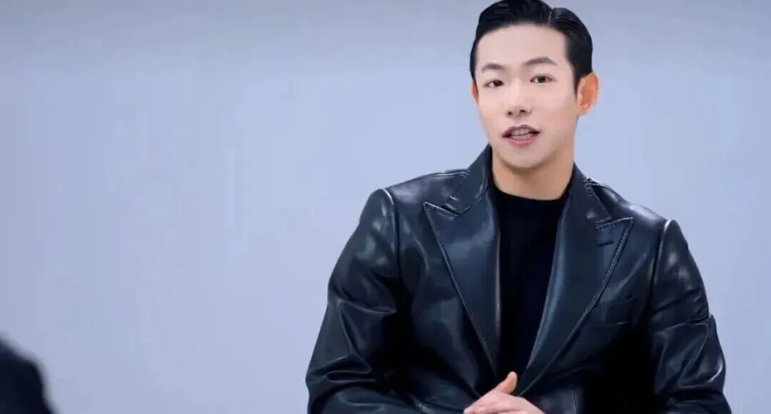 公狗剧场靠“擦边”狂赚1亿，是艺术创新还是消费男色？（组图） - 5