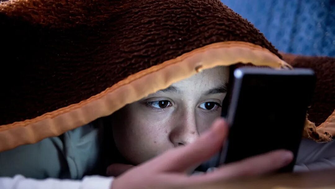 少年被网聊对象逼到自杀，“最小的受害者才9岁”（组图） - 2