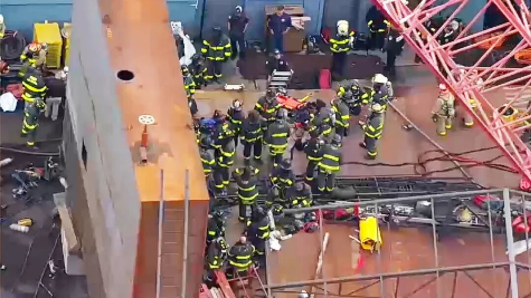 美国船坞爆炸！华人困最底层惨死，逃生路线全切断，妻儿崩溃（组图） - 6