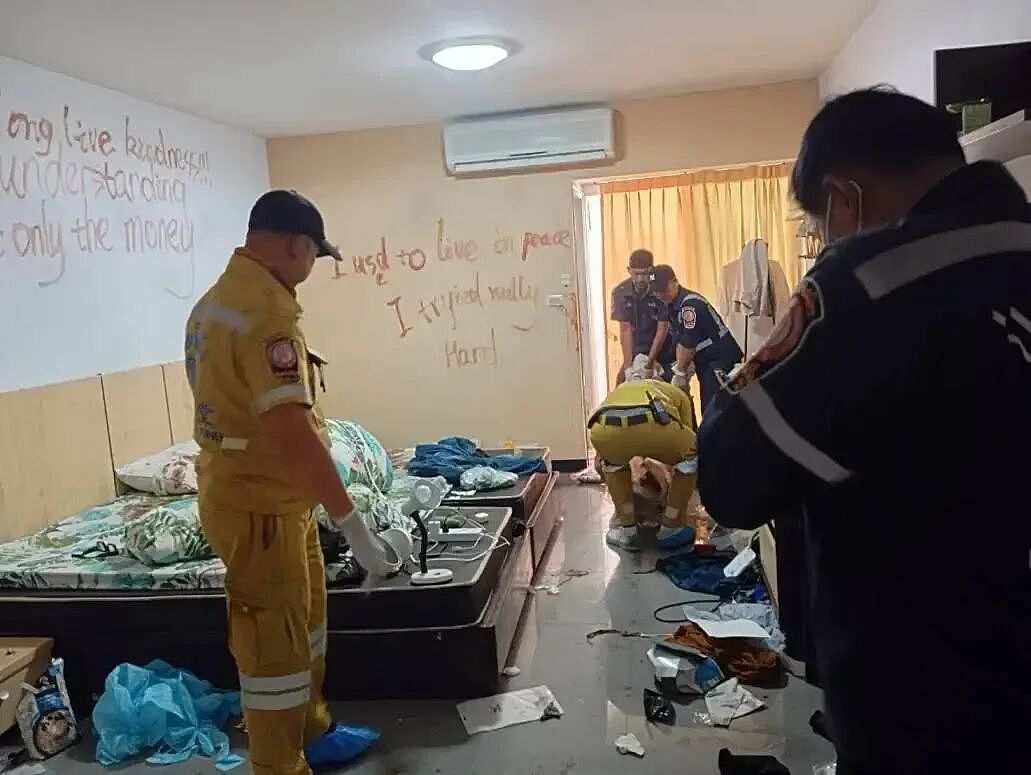 中国留学生坠亡，女友身中30多刀惨死宿舍 ！满墙血字，内容细思极恐（组图） - 1