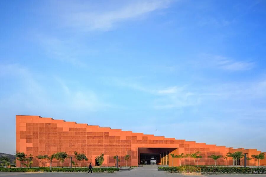463层楼梯!印度大学把教学楼建成现实版