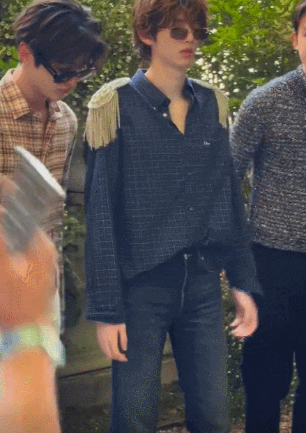 Prada这次的“丑衣服”,许光汉穿上也救不了…… - 30