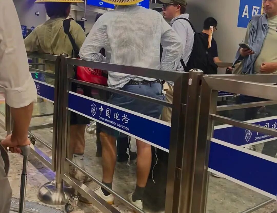 第一批挤爆广东的韩国人,优越感被彻底击碎(组图) - 19