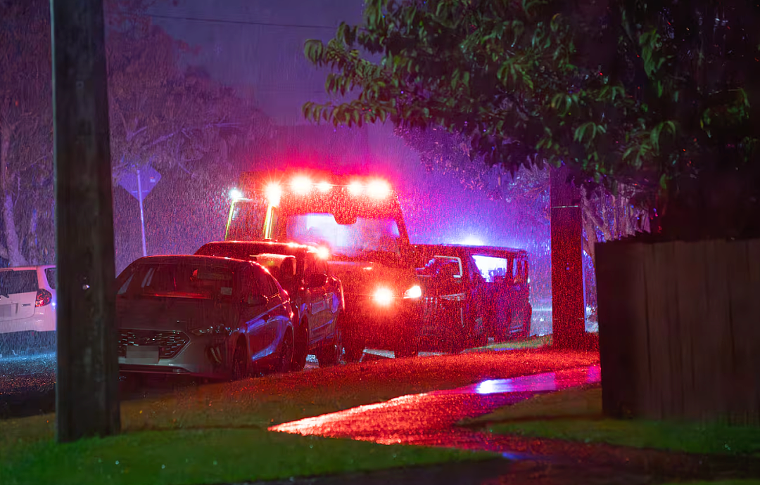 新西兰一周13人死于车祸!夫妻联手背叛雇主!挪用20万!造假冲130万房贷!政府紧急囤柴油!9000万升大单曝光!花多少钱暂时保密! - 3