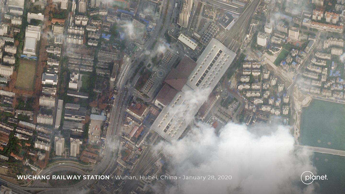 卫星图像上的武汉马路 空荡无车 街道无人（组图） - 2