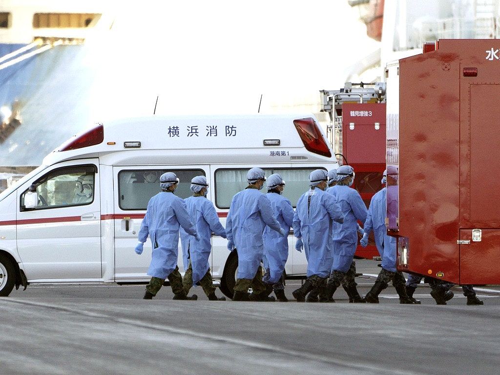 数百名“钻石公主号”乘客下船引恐慌 哨声四起的东京 - 5