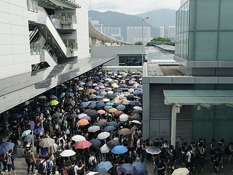 香港示威经验“启迪”世界 街头政治已今时不同往日（组图） - 1
