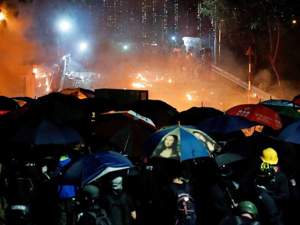 【修例风波】港中大几乎成“战场” 香港绝不是“新柏林”（组图） - 1