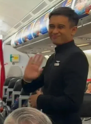 假空姐大闹亚航，大马空少抢镜！逆龄颜值、制服诱惑全网圈粉无数（组图） - 2