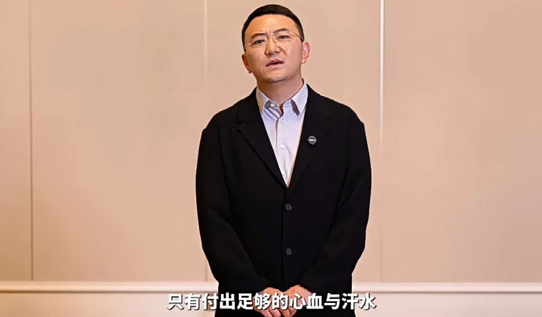 被痛骂的稻城亚丁,反让这个河北80后上神坛(组图) - 19