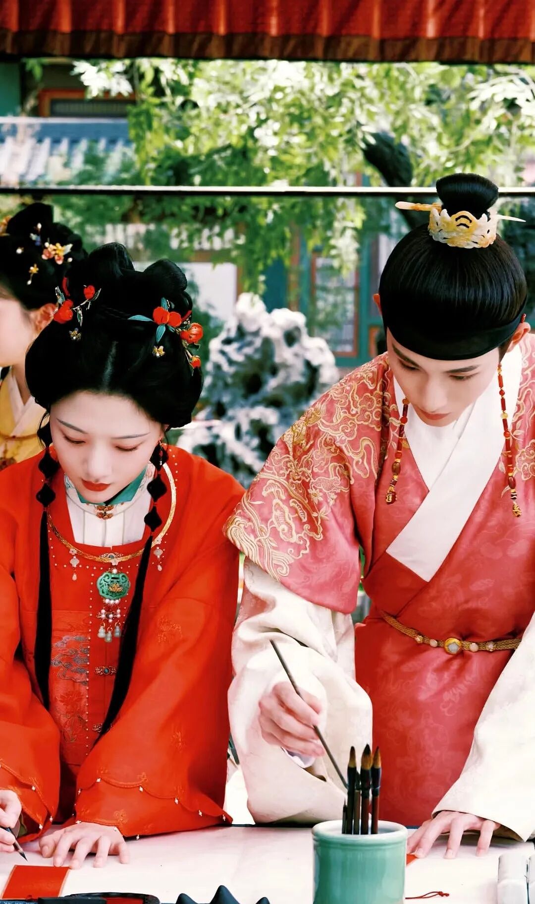 丑到被劝整容的中国95花，又去演绝世美女了？网友：太冤了…（组图） - 8