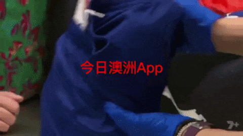 中国大妈入境澳洲，开箱翻出沾满油“诡异”塑料袋！大妈回答完后，海关妹子当场崩溃…… - 23