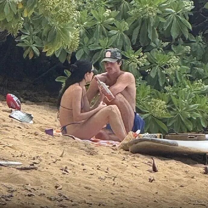 劲爆！肯豆新恋情实锤！与Kylie、甜茶四人同框约会被拍！狼狈躲狗仔看笑全网！（组图） - 6