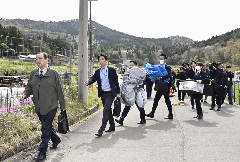 11岁小学生失踪引爆日本舆论！惊天真相：继父勒死娃不断转移遗体...（组图） - 8