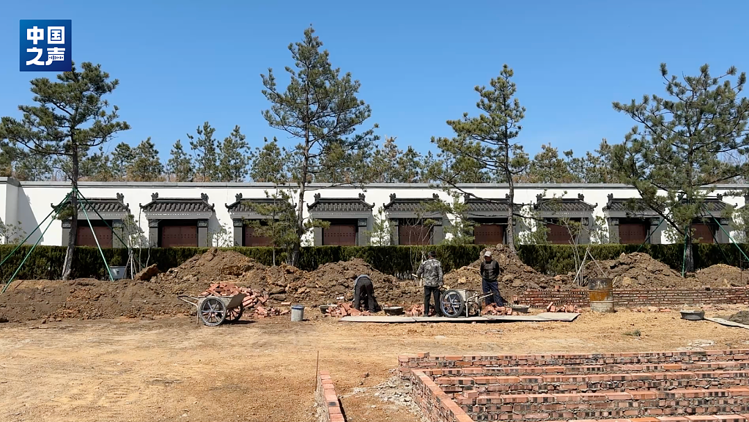 吉林惊现豪华“住宅式”墓地，独门独户地上地下两层，一座超30平方米卖200万元！当地回应（组图） - 5