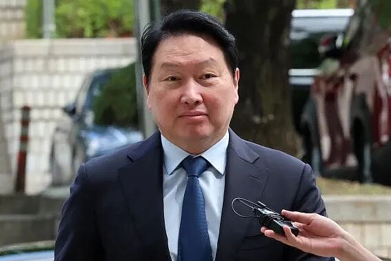 韩国“世纪离婚案”宣判！财阀出轨“地表最强小三”，向前妻支付9440亿（组图） - 7
