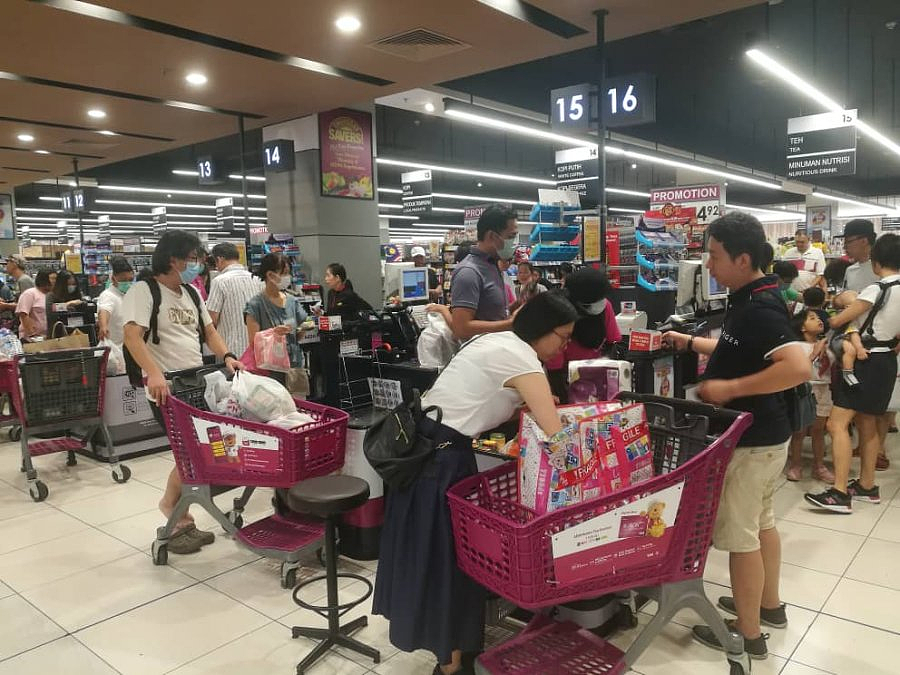 未来6个月新加坡经济将衰退?!12%群众已开始囤货,真相竟是…(组图) - 3