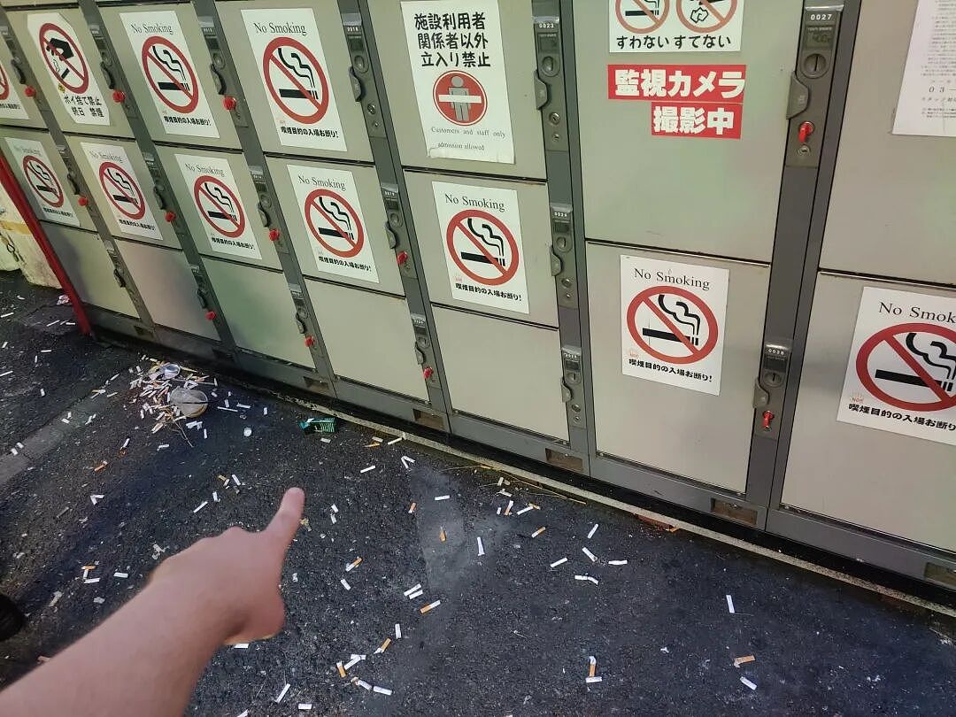 日本人世界杯赛后捡垃圾遭本国民众狂喷!“只会出国作秀装有素质!”(组图) - 24