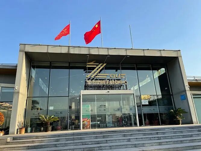 从奥运全满贯拳王到直播间带货,邹市明夫妇7年败光2亿(组图) - 3