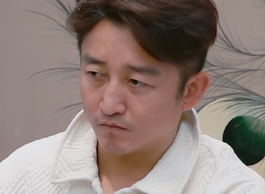 拳王邹市明妻子自曝“丧偶式婚姻”：多次想离婚，民政局都去了3次（组图） - 3