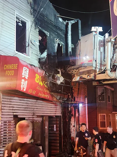 深夜三把火:中餐馆、殡仪馆、犹太教堂接连被烧,嫌犯被捕(组图) - 2