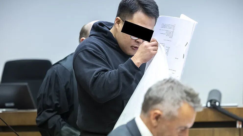 中国留学生奶茶下药，迷奸女邻居8次，全程录像！还发群聊炫耀（组图） - 1