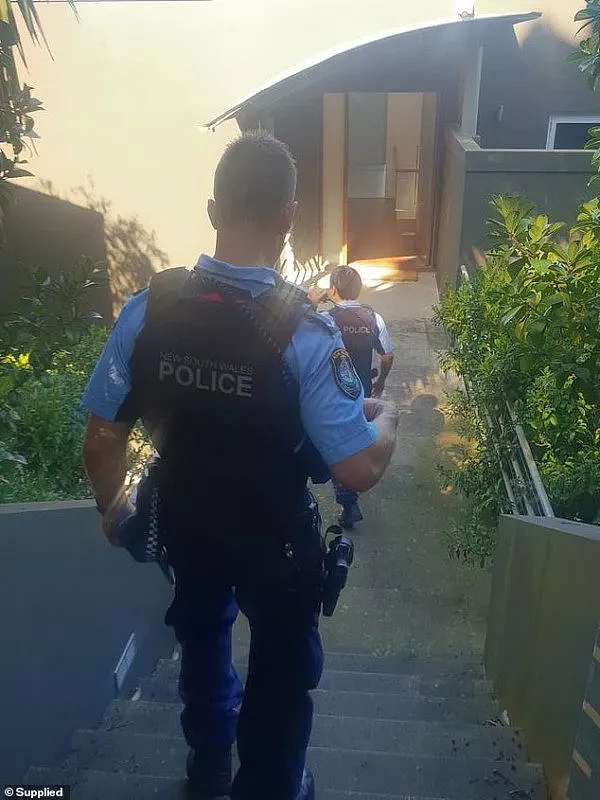 外出几周，房子竟住进一群陌生人，还带着刀！澳洲华人报警后，警方根本不管…（组图） - 9