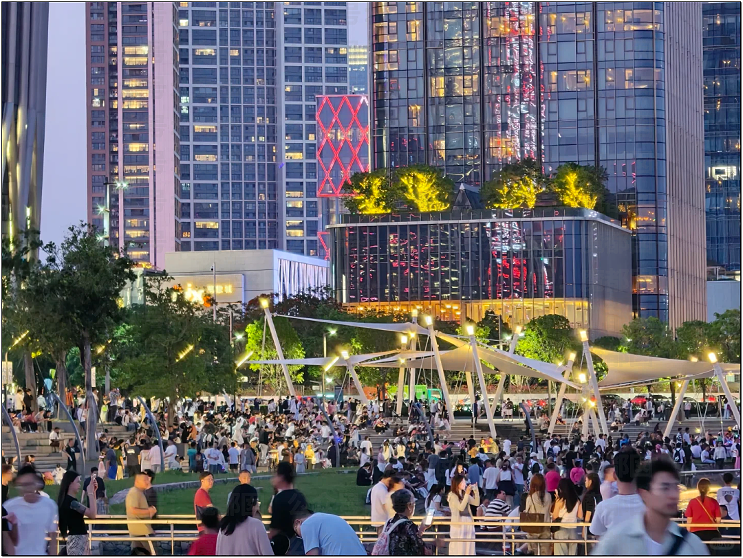 肉贴肉，人挤人！五一长假首日，中国各大景点已爆（组图） - 90