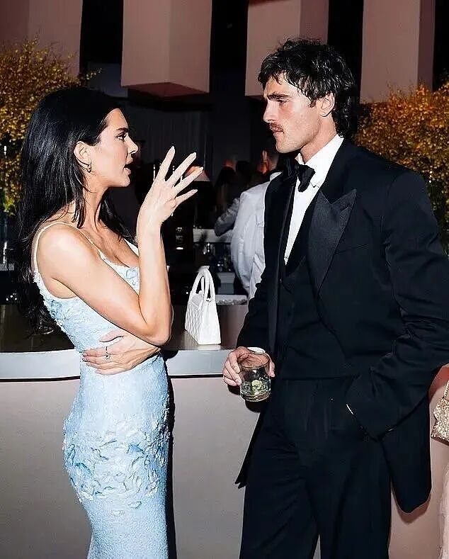劲爆！肯豆新恋情实锤！与Kylie、甜茶四人同框约会被拍！狼狈躲狗仔看笑全网！（组图） - 5