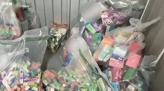 英国最铁腕的禁烟法案，输给了一支小熊软糖味的电子烟（组图） - 12