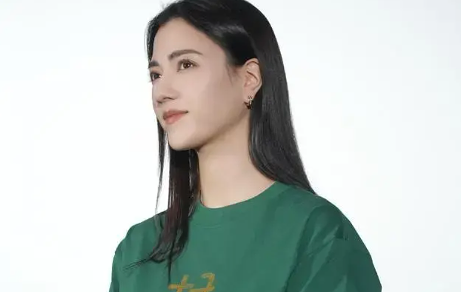藏不住了! 霍震霆回应霍启山娜然结婚传闻,一句话表明对女方态度 - 4
