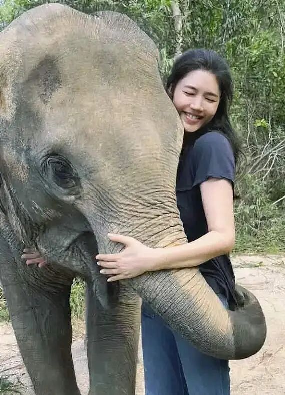 地表最强“小三”！48岁拿下百亿老头！一句话撬走总统女婿，却说：我真的不爱钱（组图） - 6