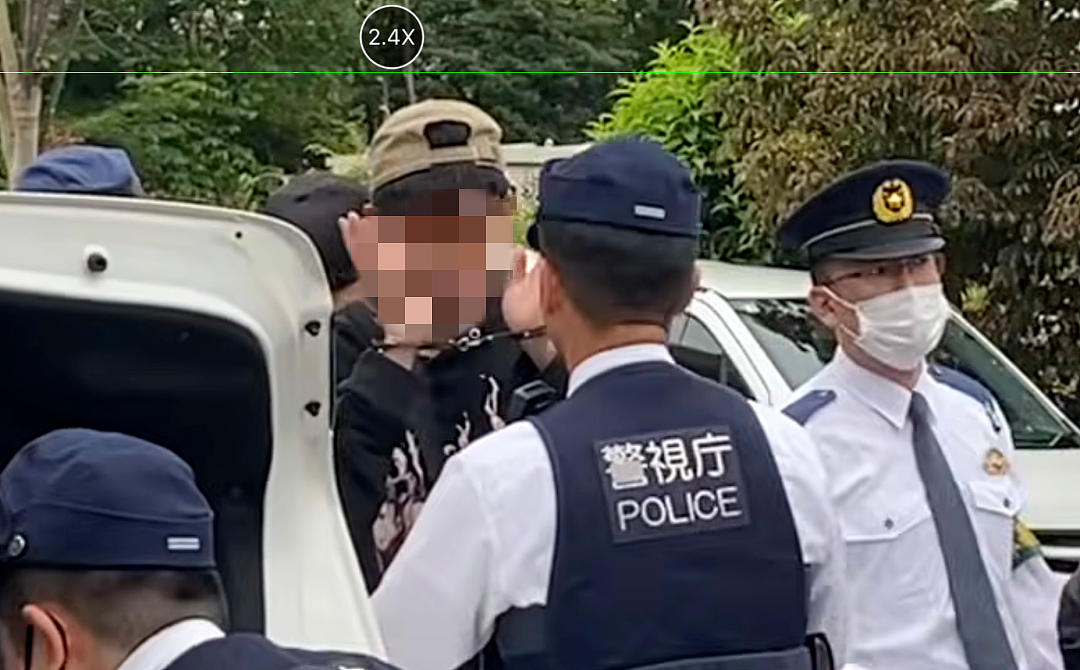 中国籍23岁男子在日本闹市区酿7车连环车祸!3人重伤,警察被撞飞重摔落地!(组图) - 12