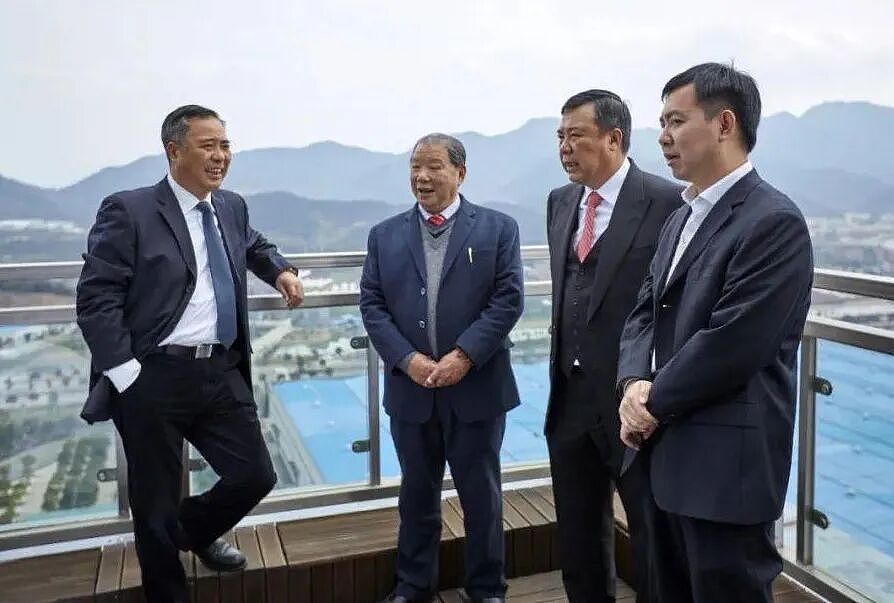 从尼姑庵100元起家，他闷声干出全球第一（组图） - 10