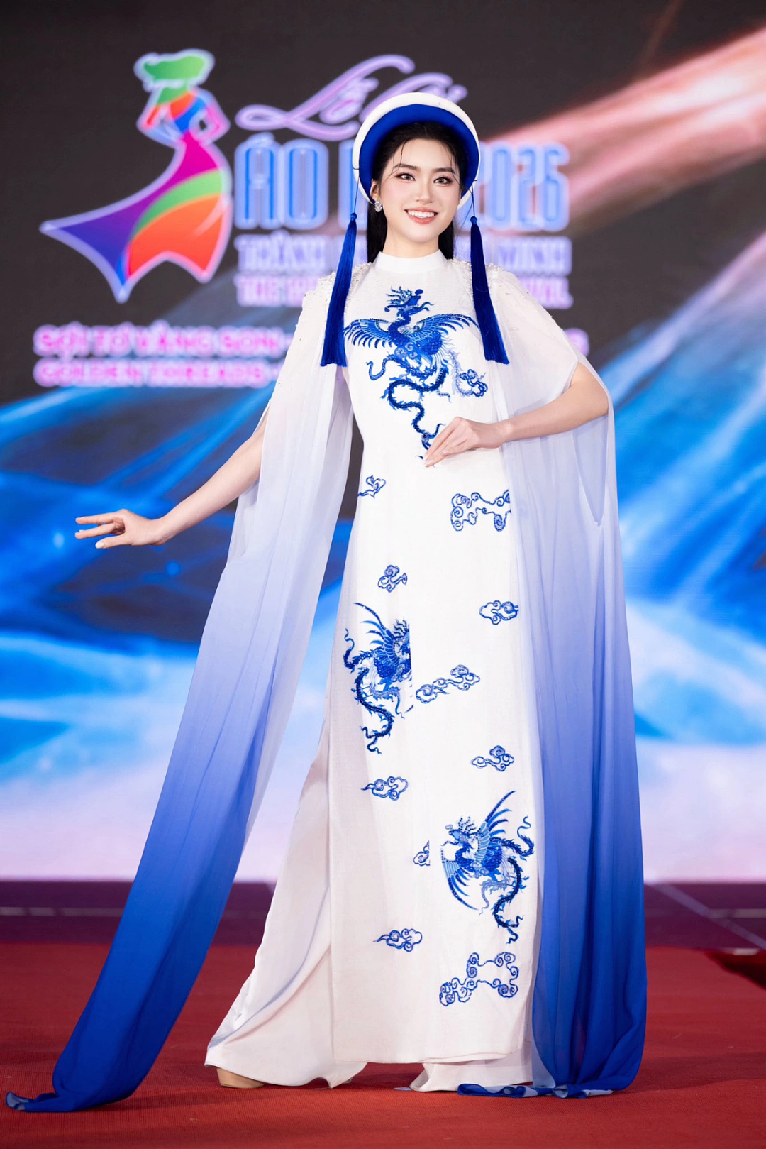 学霸+神颜+沙漏身材，越南新晋选美冠军美照杀疯全网（组图） - 8