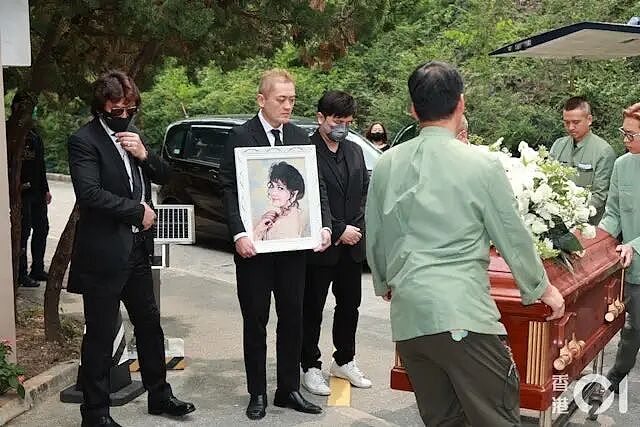 一脚踏五船，“港圈第一渣男”也能被洗白？网友：笑死，全靠同行衬托 - 4