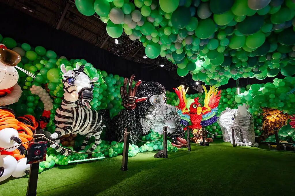 墨尔本4月活动太精彩，恐龙展、亚洲美食夜市、法国电影、光影展、花海...（组图） - 11