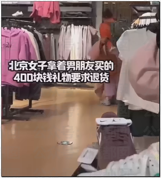 全网质疑：1分钟别停奔驰8次的路虎车主，到底是哪位达官显贵？（组图） - 10