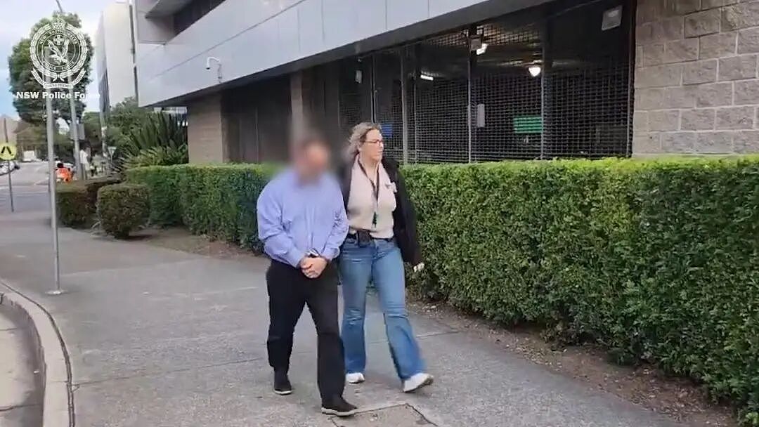 无码曝光！悉尼华人区学校老师被捕，妈妈们最害怕的事情发生了... - 2